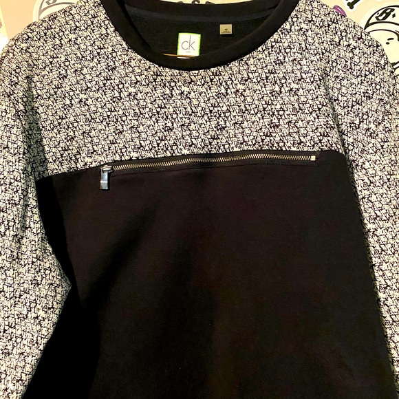 Calvin Klein sweater - Picture 2 of 4